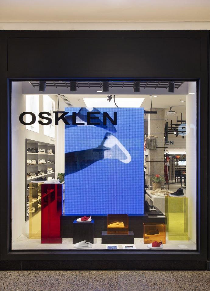 Osklen lança sua primeira loja com foco em experiência tecnológica