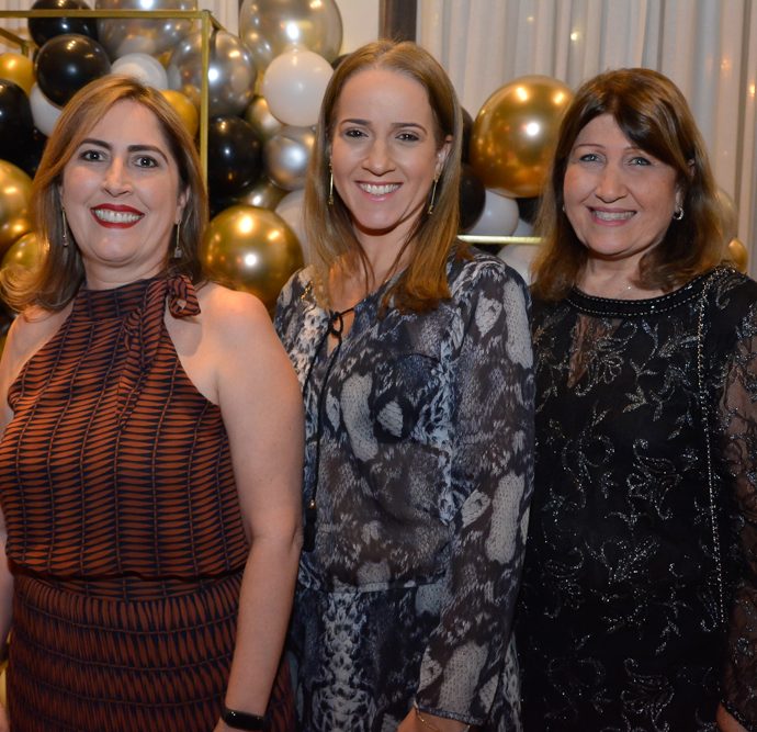 Luciana Guedes,Sabine Martins E Vania Bezerra De Menezes