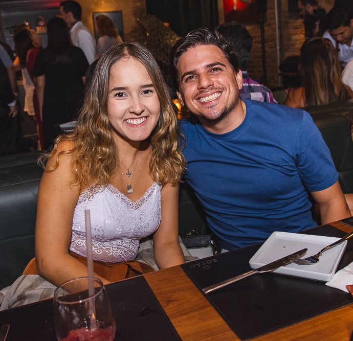 Mirela Costa E Rafael Praxedes