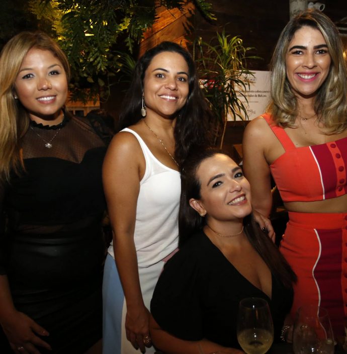 Naiana Ribeiro, Camila Nascimento, Joyce Guabiraba E Rafaela Andrade