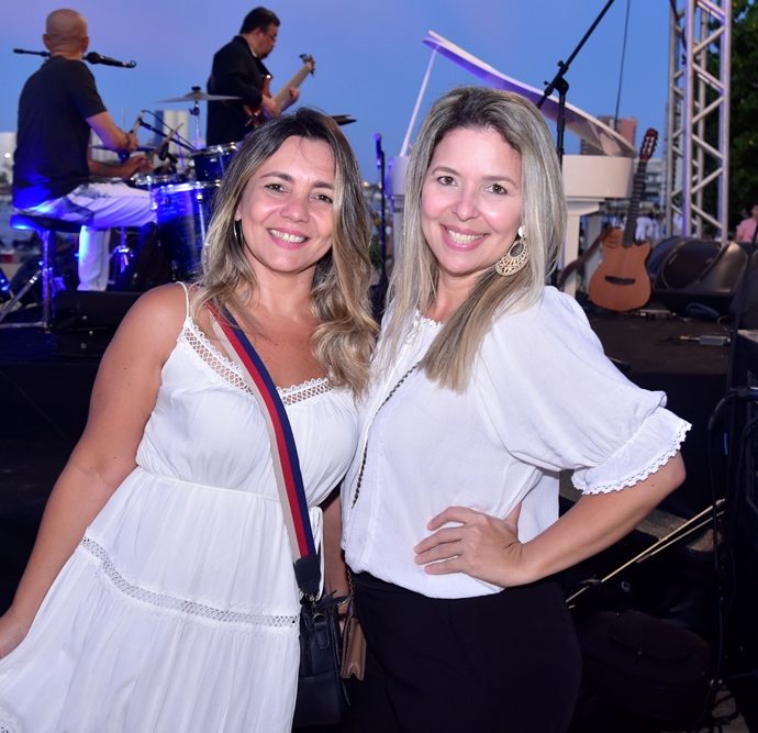 Patricia Deives, Silene Santos