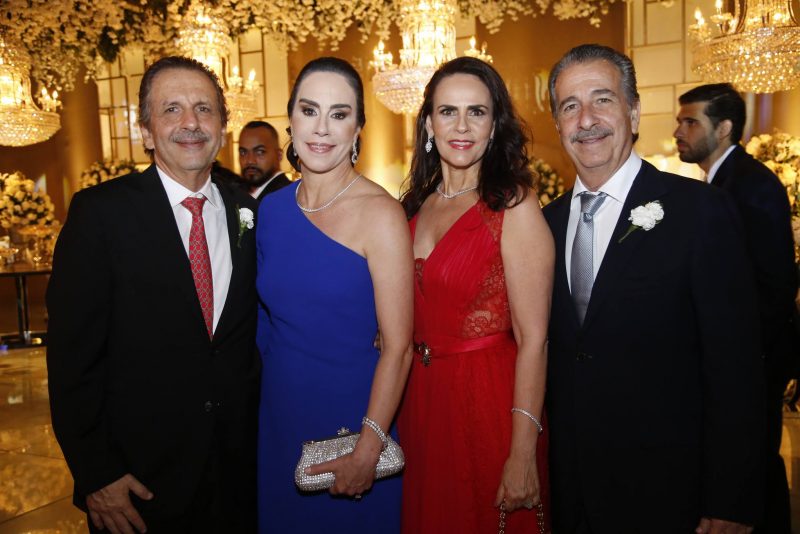 Chuva de Arroz - Como reza a tradição católica, Rayssa Cavalcante e Alexandre Ary Pereira tornam-se marido e mulher