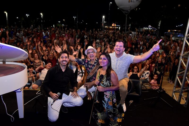 Sunset - Projeto Por do Sol reúne Felipe Adjafre, Gustavo Serpa, Liduína Lima e Zé da Zefa no Mucuripe