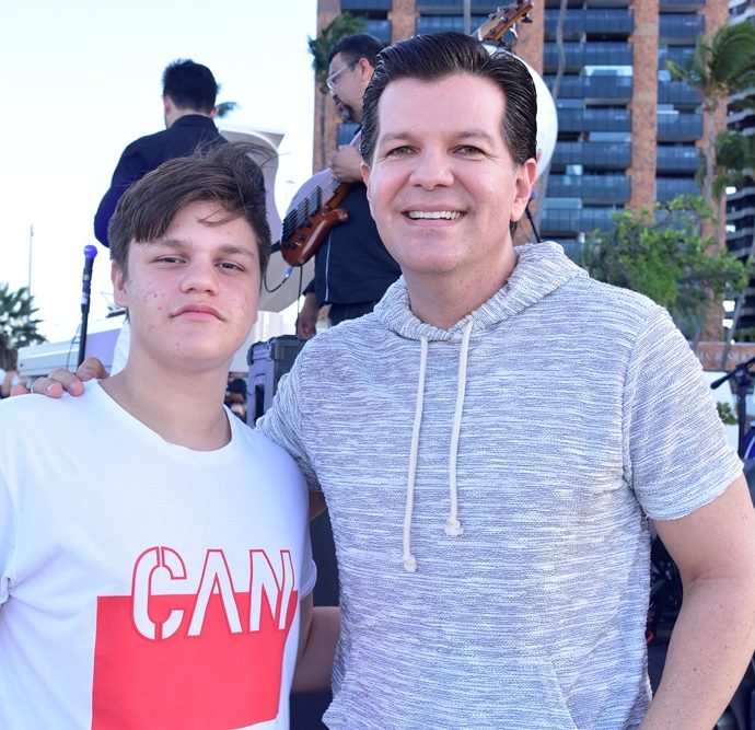 Vinicius, Gustavo Serpa