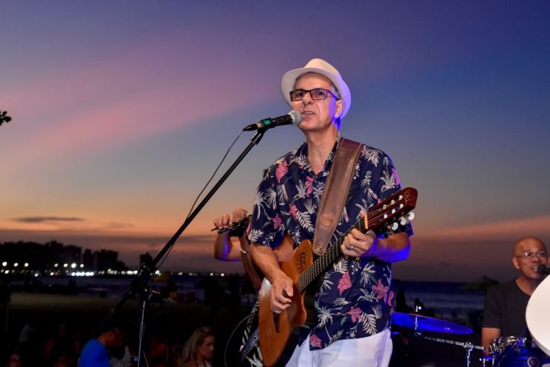 Sunset - Projeto Por do Sol reúne Felipe Adjafre, Gustavo Serpa, Liduína Lima e Zé da Zefa no Mucuripe