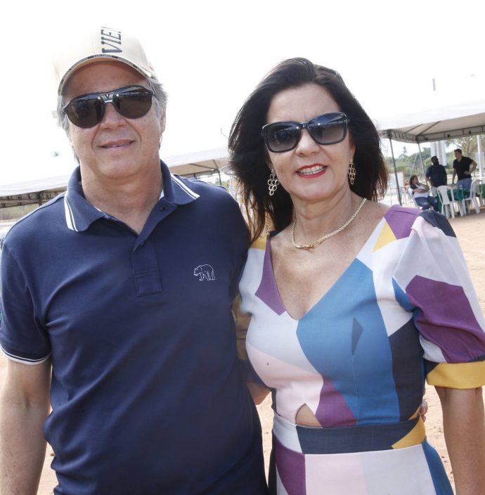 Adriano E Silvia Borges