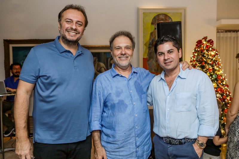De bem com os astros - Jeff Pereira, deejays Ney e Itaquê comandam a animação do aniversário de José Carlos Pontes
