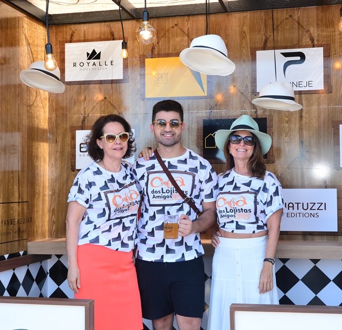 Ana Elisa Perdigão, José Fontenele E Luci Galvão 