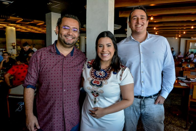 Encontro - Em clima de confraternização, Grupo Debate Político reúne seus integrantes no Rasco