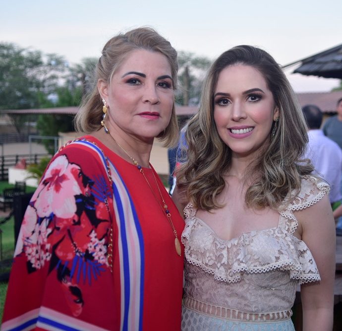 Andréa Aguiar E Lucinha Feitosa