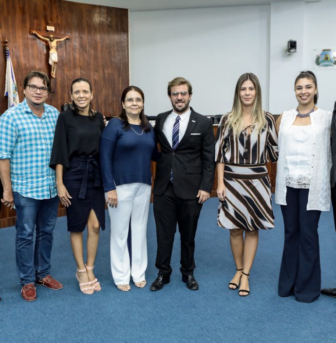 Benjamim Egot, Celio Veras, Beatriz Barros, Marjore Prachedes, Claudio Nelson, Luana Brasileiro, Emilia Terranova E Robson Vieira