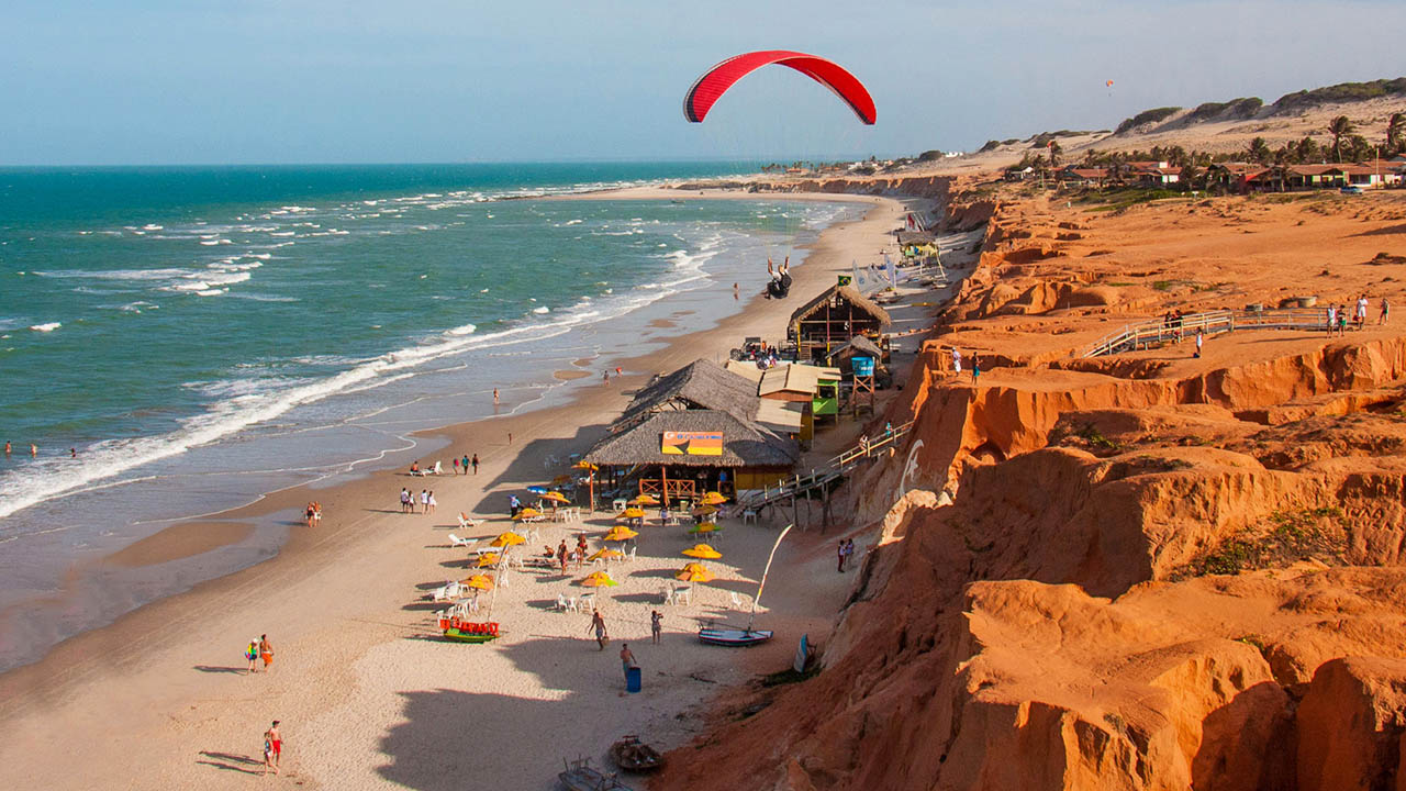 Ceará é 2º destino do Nordeste mais buscado para viagens no verão