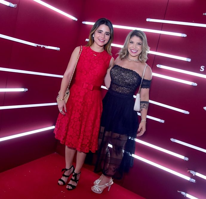 Carol Freitas, Amanda Araújo