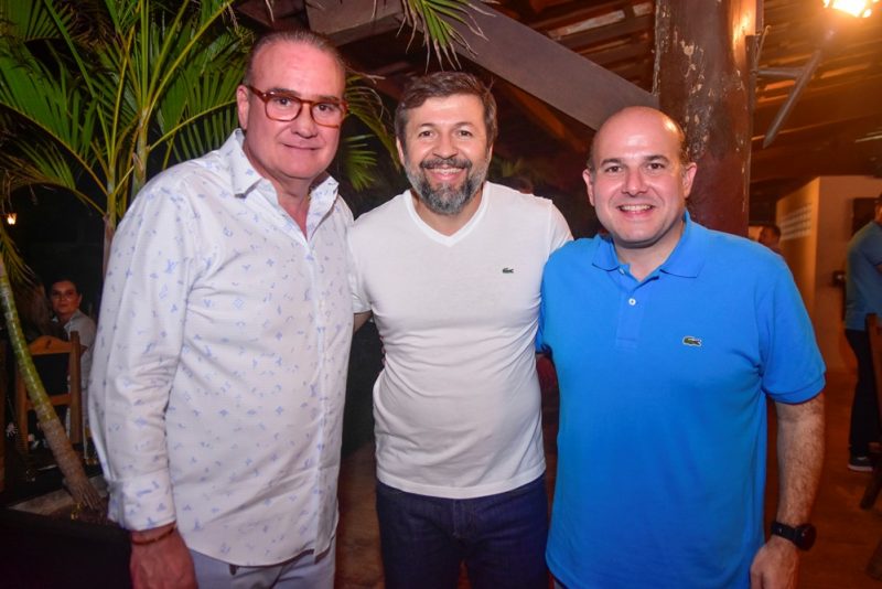 Confra Natalina - Lucinha e Chiquinho Feitosa recebem amigos em badalada confraternização na Fazenda Boisa