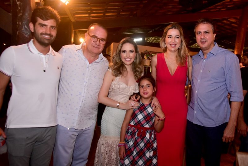 Confra Natalina - Lucinha e Chiquinho Feitosa recebem amigos em badalada confraternização na Fazenda Boisa