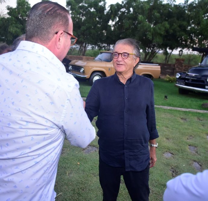 Chiquinho Feitosa Recebe Amigos Na Fazenda Boisa 
