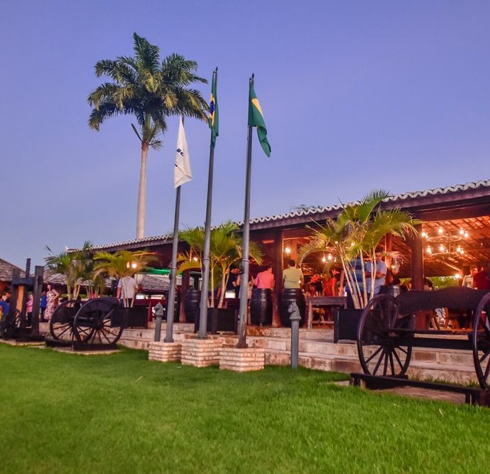 Chiquinho Feitosa Recebe Amigos Na Fazenda Boisa 