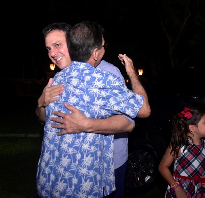 Chiquinho Feitosa Recebe Amigos Na Fazenda Boisa 