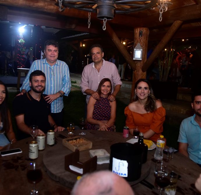 Chiquinho Feitosa Recebe Amigos Na Fazenda Boisa 