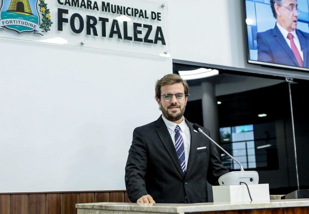 Cláudio Nelson Brandão dá mais um passo rumo à candidatura para as eleições 2020