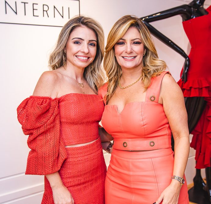 Dani Peixoto E Tatiana Luna 