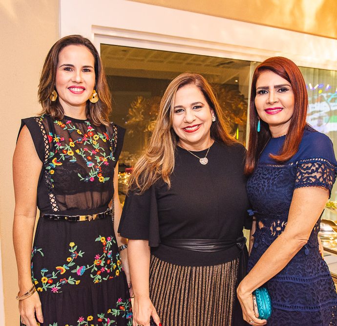 Ediane Camara, Martinha Assuncao E Lorena Pouchain