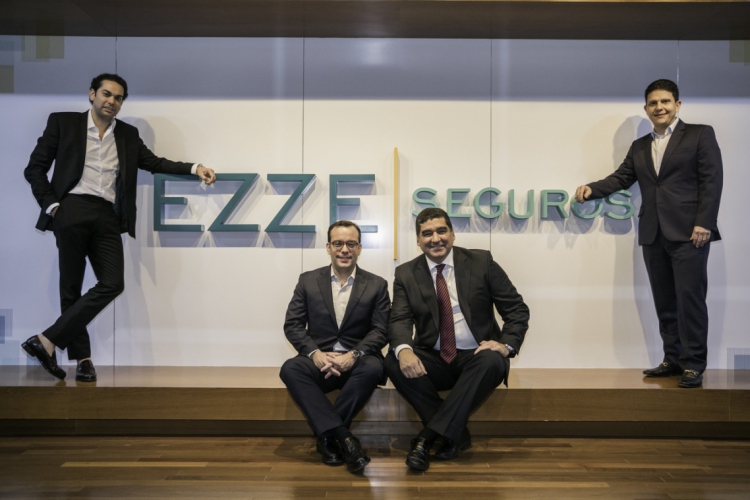 EZZE inicia atuação no mercado de seguros massificados
