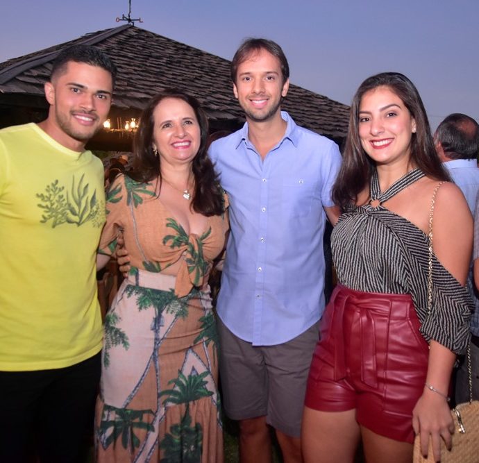 Gabriel Gomes, Noélia Frota, João Pedro Júnior E Amanda Valente
