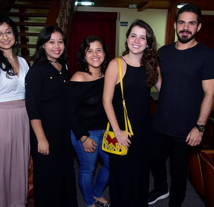 Gabriela Farias, Estela Feliz, Isabela Gomes, Fernanda Cavalli, Leandro Ferreira