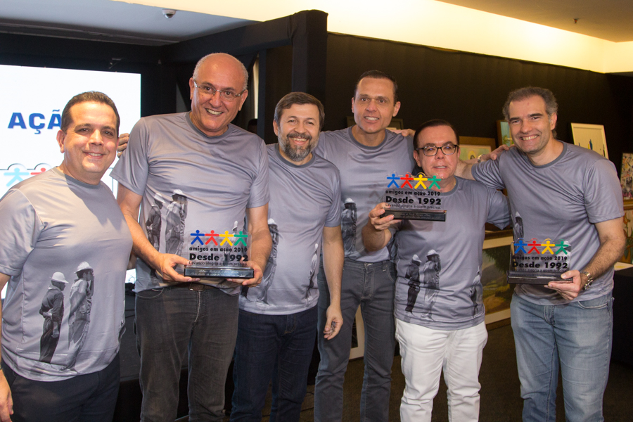 XVI Leilão de Obras de Arte Amigos em Ação mistura solidariedade e esperança no Gran Marquise Hotel