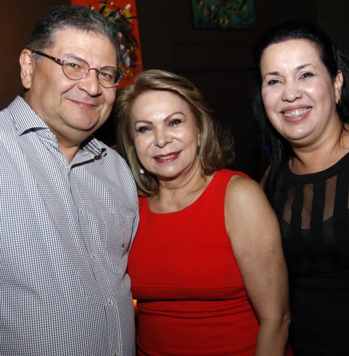 Helio Leitao, Iracema Vale E Christiane Leitao