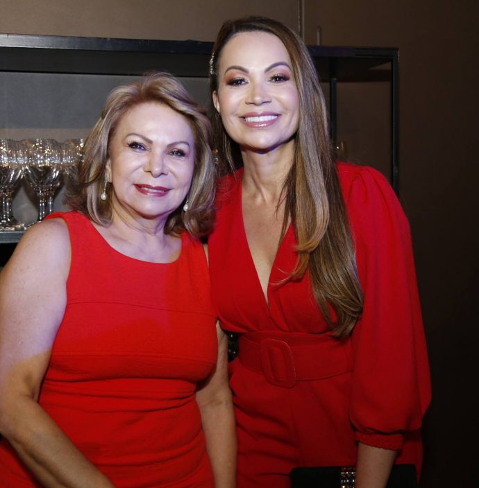 Iracema Vale E Solange Almeida