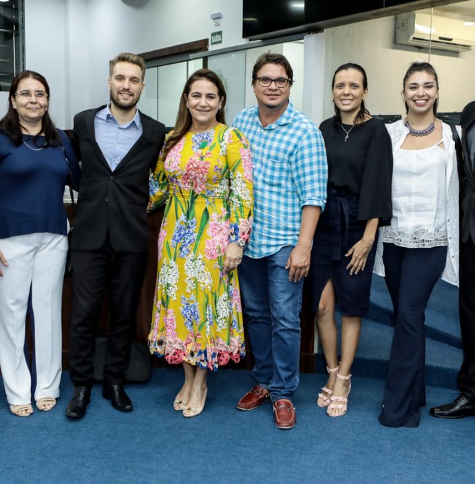 Joana Nogueira, Marjore Prachedes, Bennjamim Egot, Patricia Macedo, Celio Veras, Beatriz Barros, Emilia Terranova E Robson Vieira