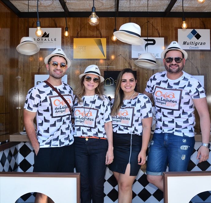 José Fontenele, Sofia Linhares, Cleane Fontenele E Rodolfo Santiago