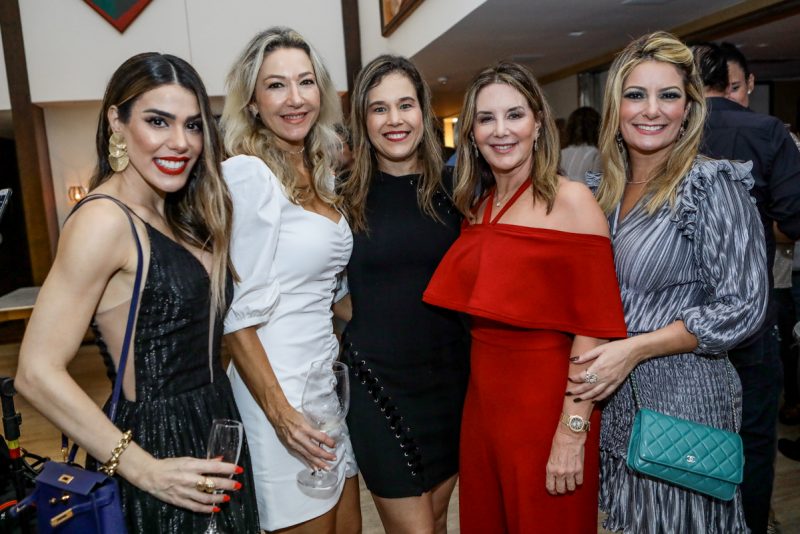 De bem com os astros - Jeff Pereira, deejays Ney e Itaquê comandam a animação do aniversário de José Carlos Pontes