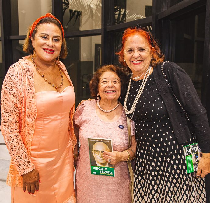 Karina Sampaio, Maria Do Carmo E Fatima Duarte