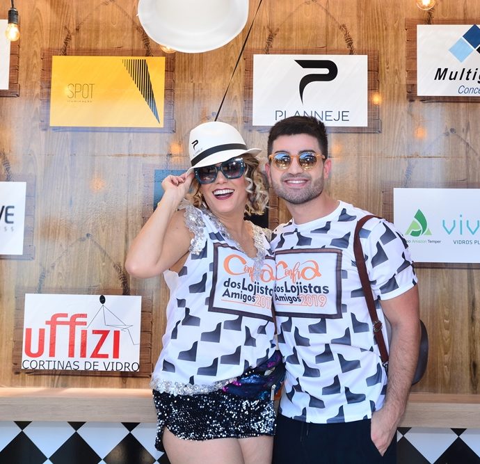 Katinha Rodrigues E José Fontenele 