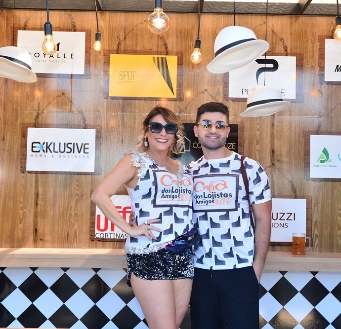 Katinha Rodrigues E José Fontenele