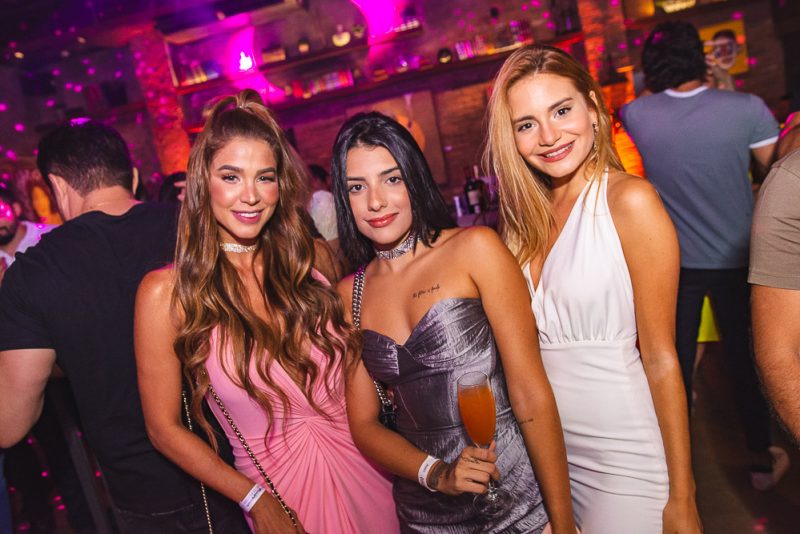 Ker Cardoso, Ana Vitoria E Joyce Porto