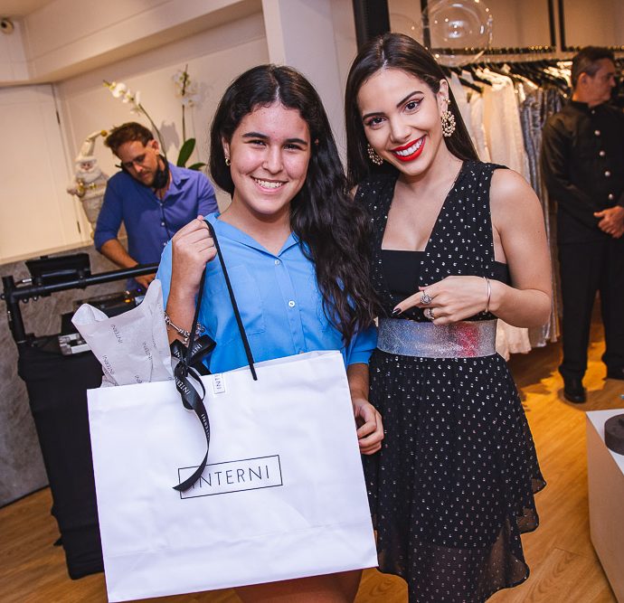 Lara Albuquerque E Nicole Vasconcelos