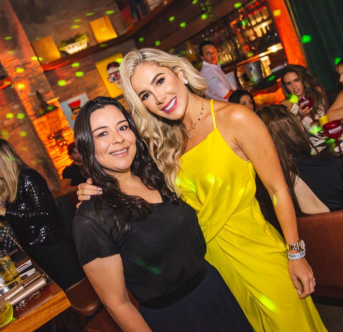 Lia Brasil E Priscila Silva 