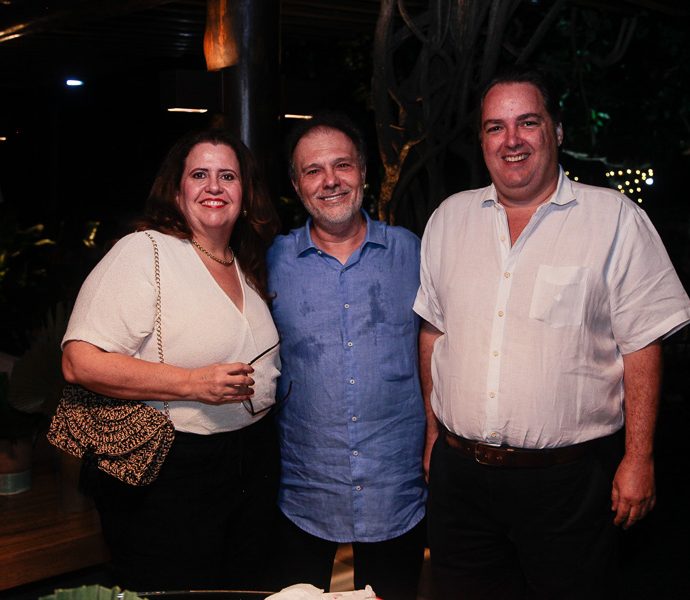 Luciana Oliveira José Carlos Pontes E Carlos Oliveira