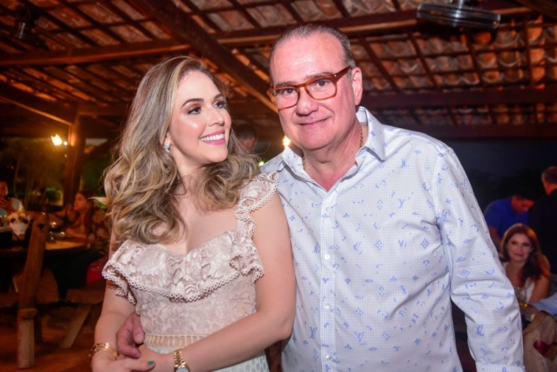 Confra Natalina - Lucinha e Chiquinho Feitosa recebem amigos em badalada confraternização na Fazenda Boisa