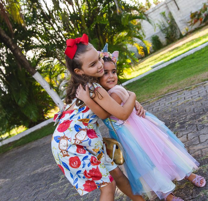 Luna Mihaliuc E Sophia Rolim 