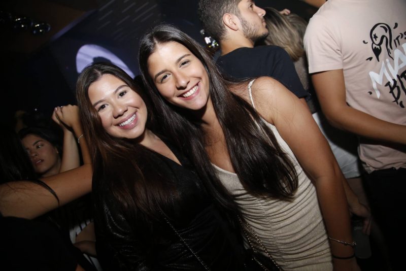 Balada - Gente bonita, alto astral e muita vibração marcam mais uma Privezinha da Living