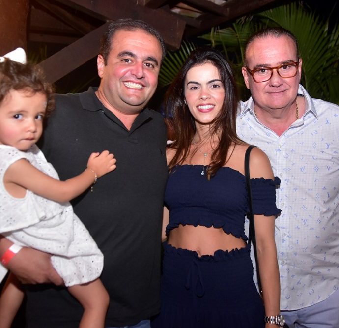 Maria Eduarda, Rômulo E Camila Mansur, Chiquinho Feitosa