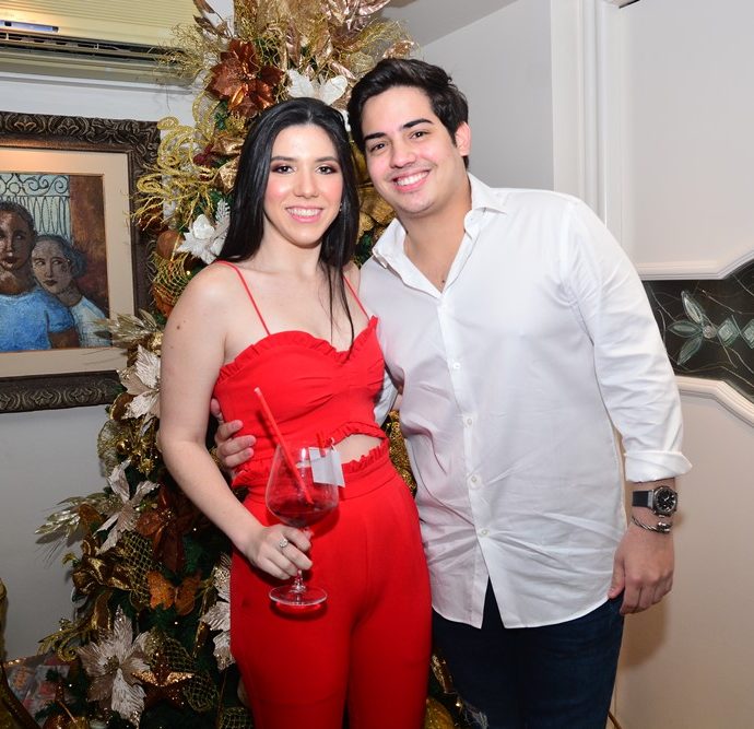 Maria Eduarda Sales E Felipe Pinto