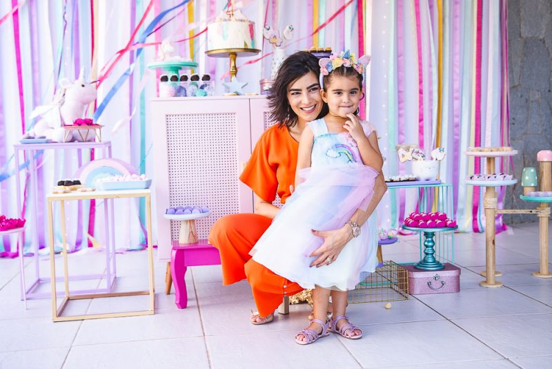 Sophia Party - Herdeira de Maryanna Canamary e Idezio Rolim, Sophia sopra sua quarta velinha