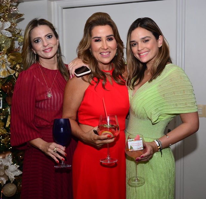 Michele Aragão, Ana Vladia Sales E Mariana Albuquerque