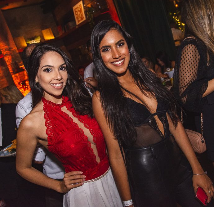 Natalia Lima Verde E Leticia Paiva 